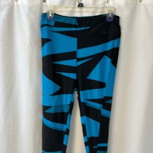 LuLaRoe Black and Blue Patterned Legging TC